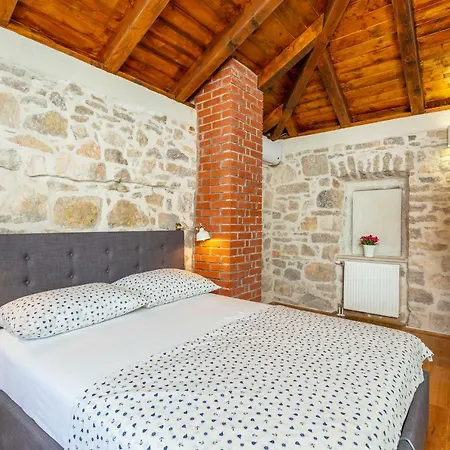 Klacina Willa Goveđari