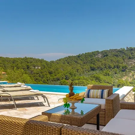 Klacina * גובדארי