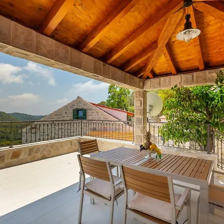 Klacina * גובדארי