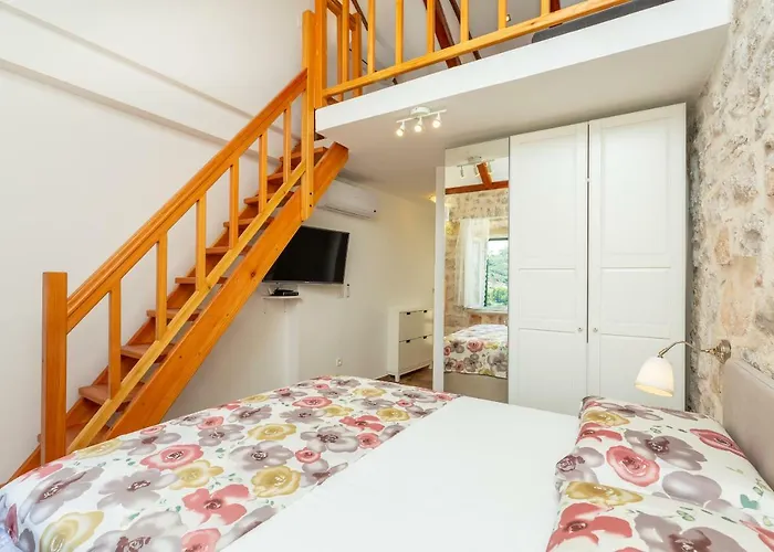 Klacina 古维达里